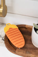 Load image into Gallery viewer, Cutie Carrot Kitchen Scrubber
