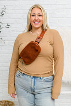 Load image into Gallery viewer, Keeping Up Sherpa Side Bag in Cognac Brown
